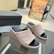 Balenciaga Slippers